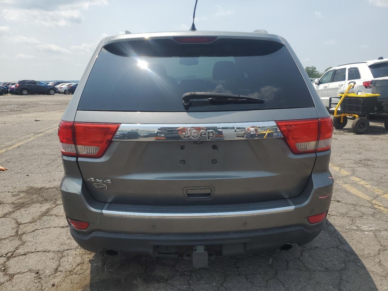 2011 Jeep Grand Cherokee Overland - Фото 6