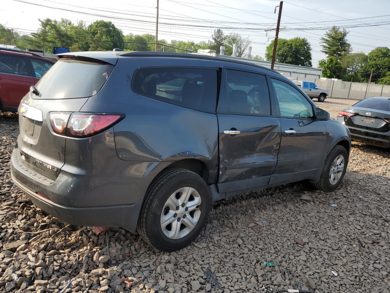 2013 Chevrolet Traverse Ls - Фото 3