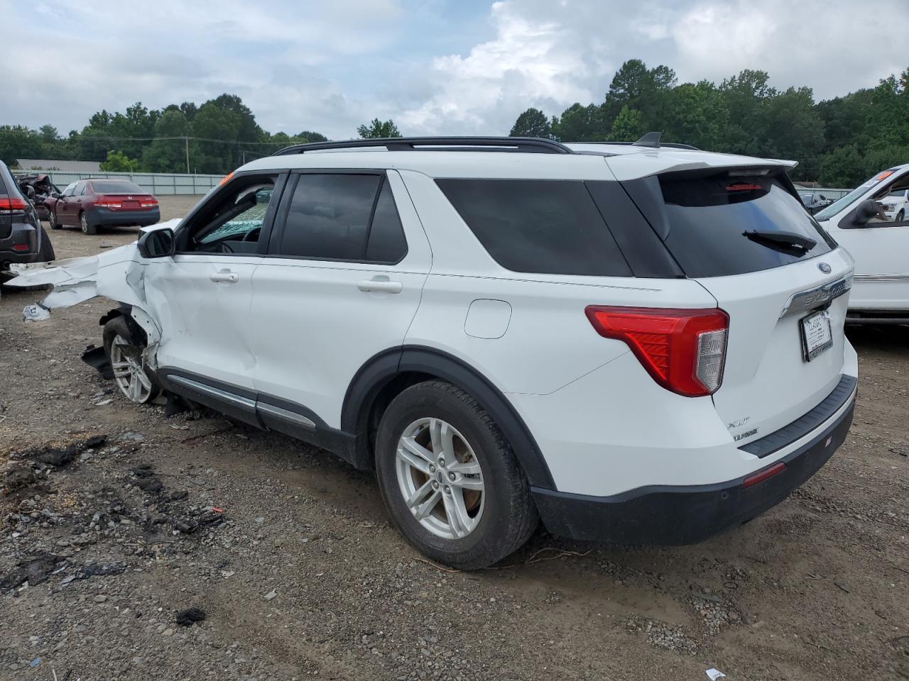 2021 Ford Explorer Xlt - Фото 2