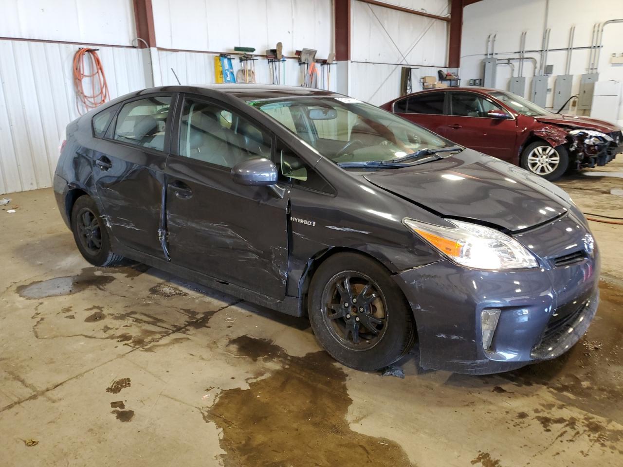 2015 Toyota Prius - Фото 4