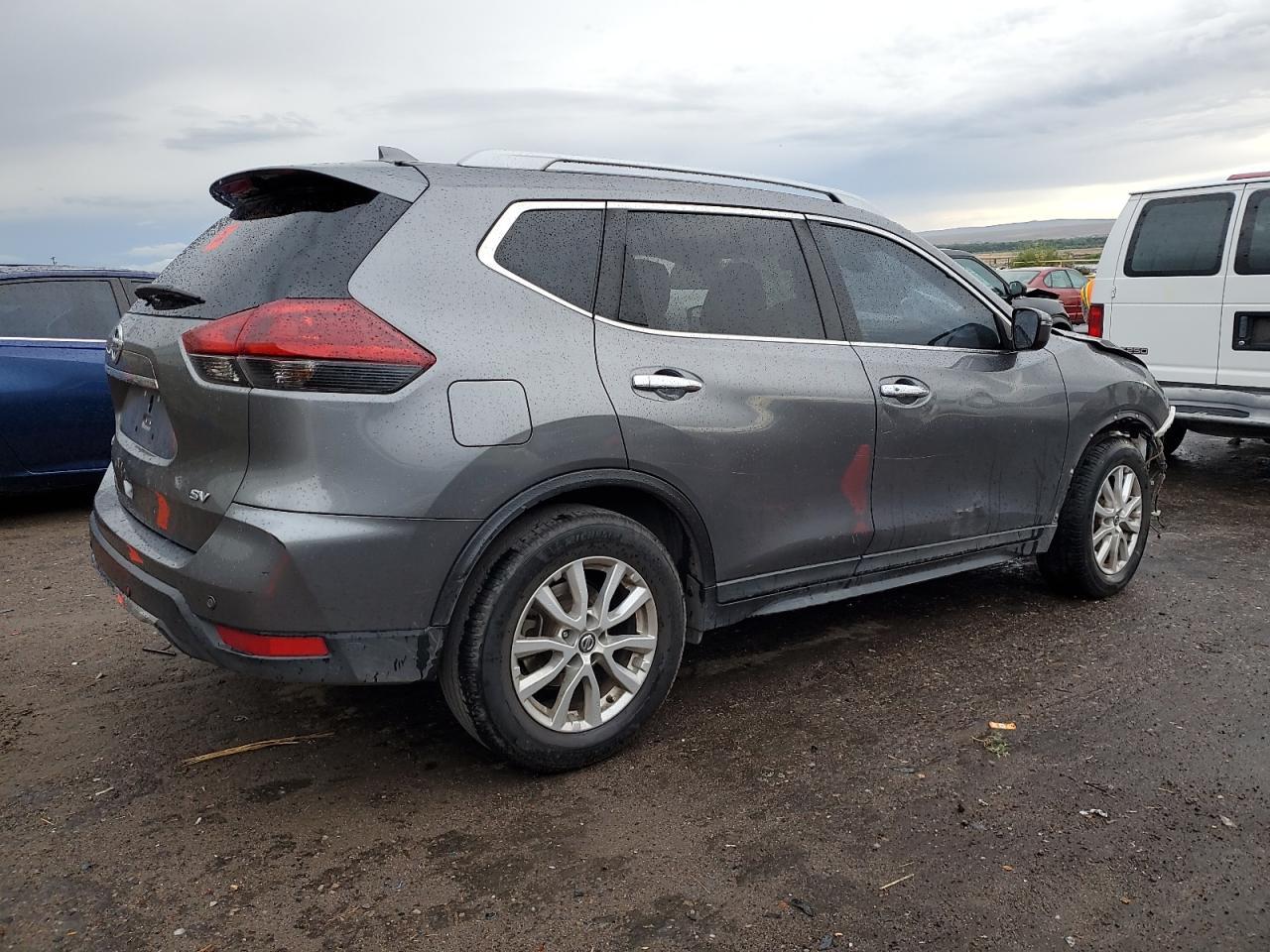 2019 Nissan Rogue S - Image 3