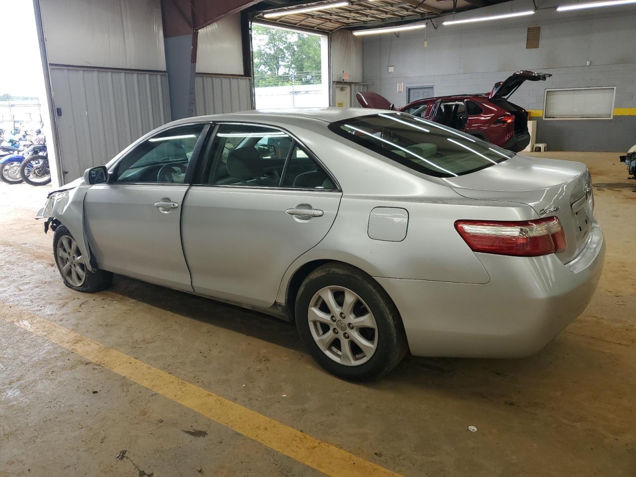 2007 Toyota Camry Ce - Фото 2
