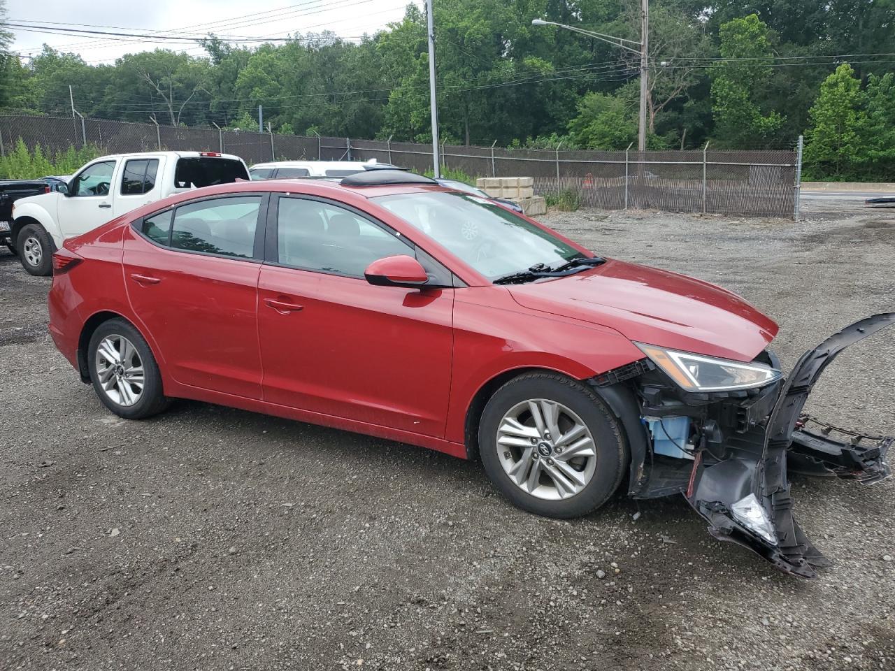 2019 Hyundai Elantra Sel - Image 4