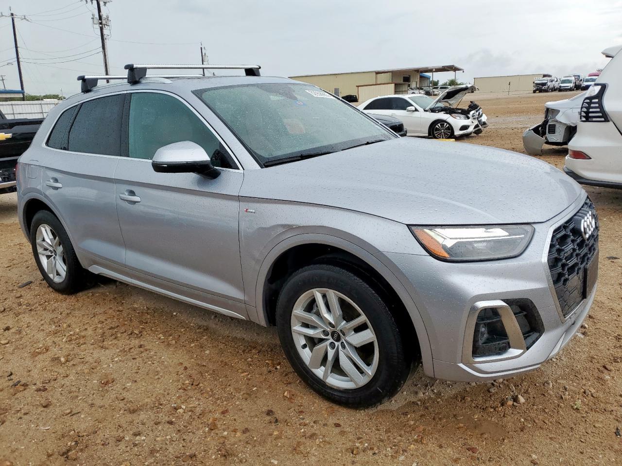 2022 Audi Q5 Premium 45 - Фото 4