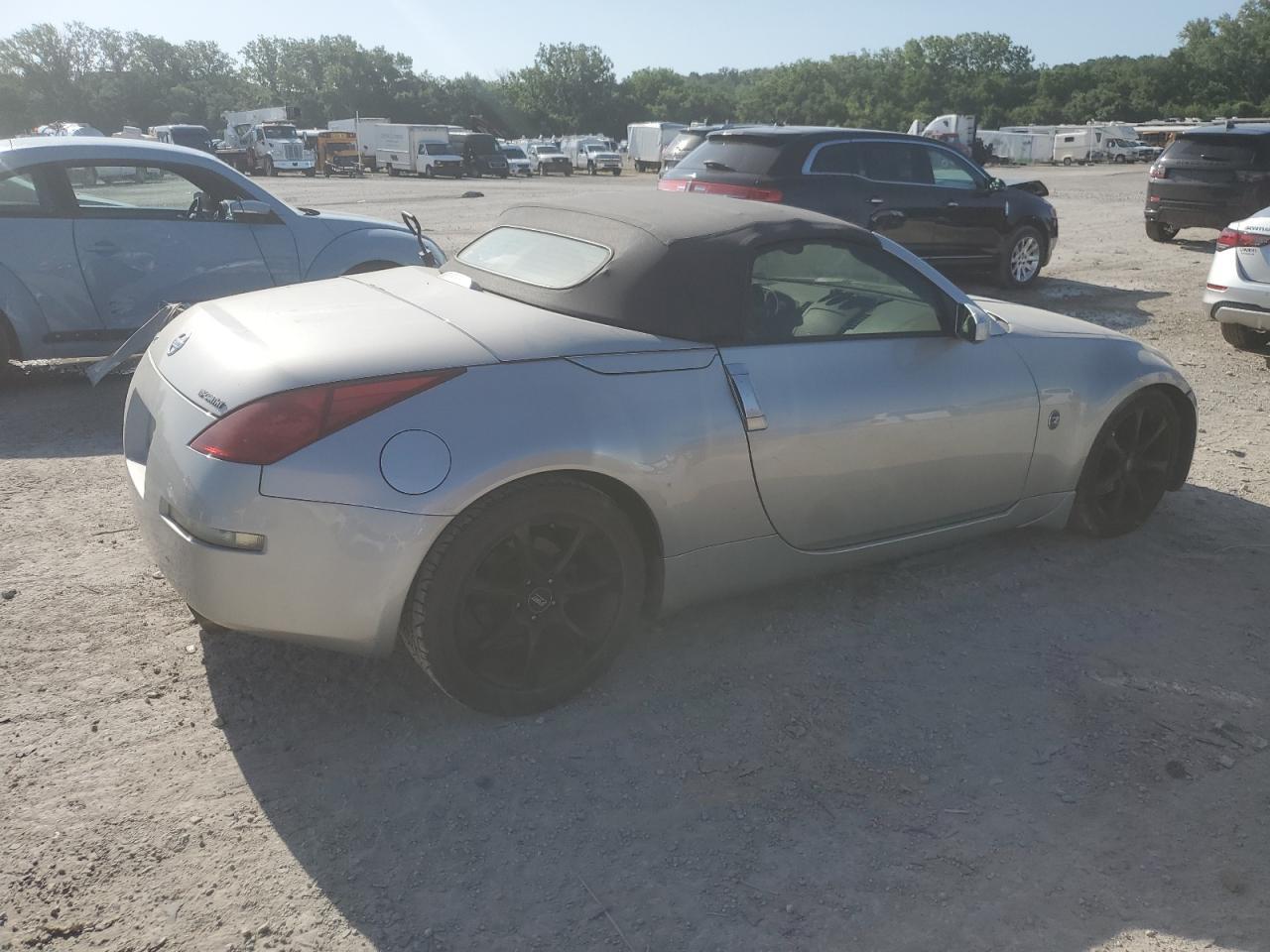 2004 Nissan 350Z Roadster - Image 3
