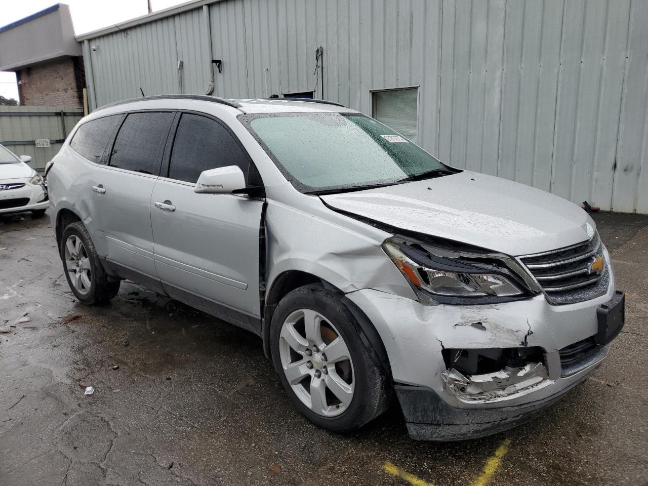 2017 Chevrolet Traverse Lt - Фото 4