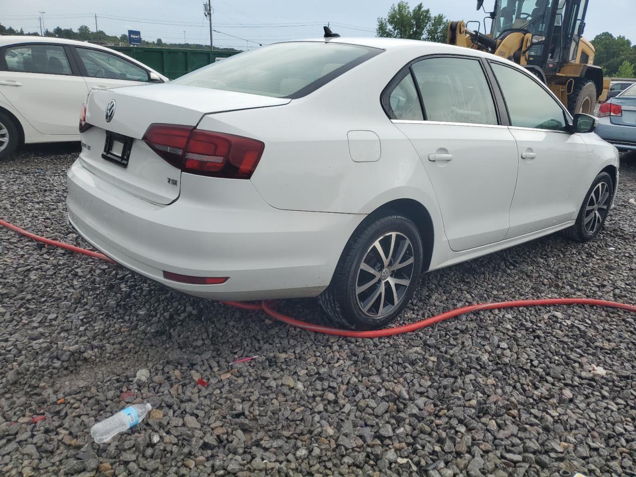 2018 Volkswagen Jetta Se - Фото 3