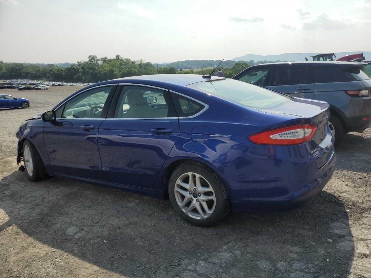 2016 Ford Fusion Se - Фото 2