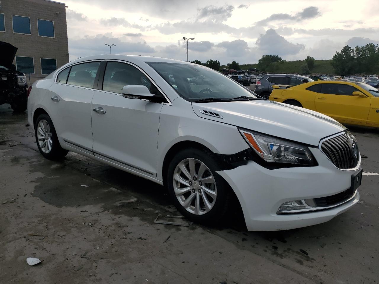 2015 Buick Lacrosse - Image 4