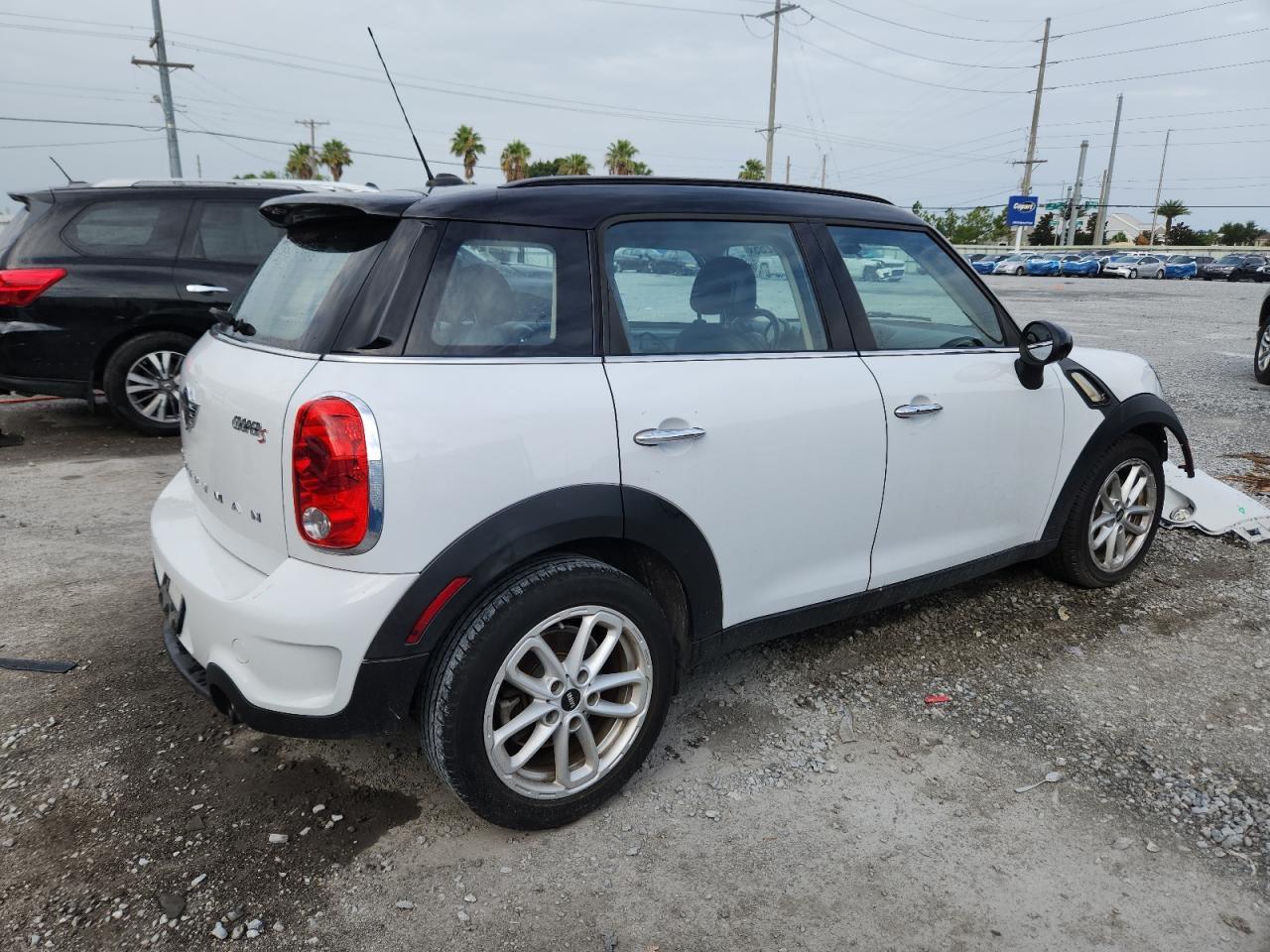 2015 Mini Cooper S Countryman - Image 3