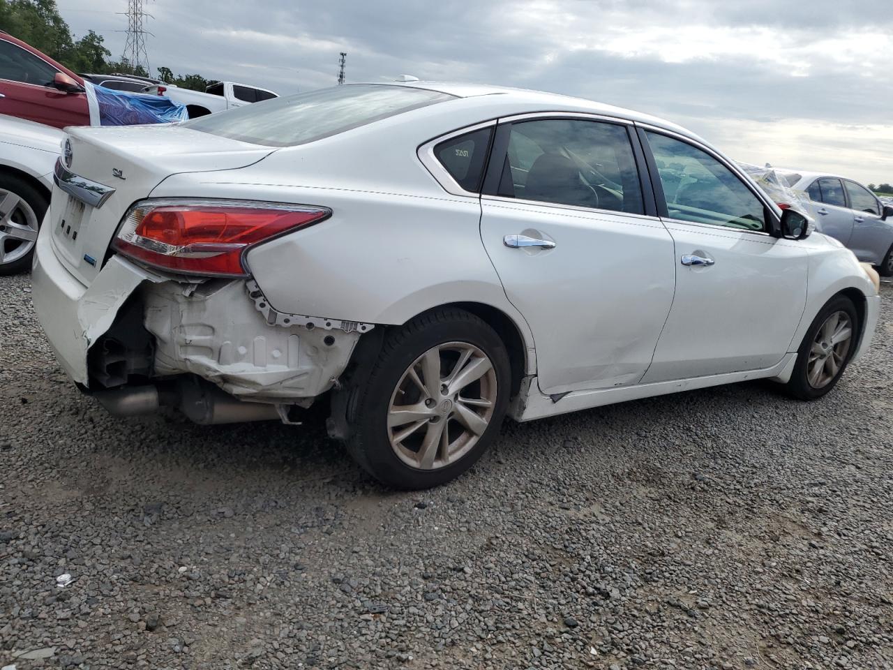 2014 Nissan Altima 2.5 - Image 3