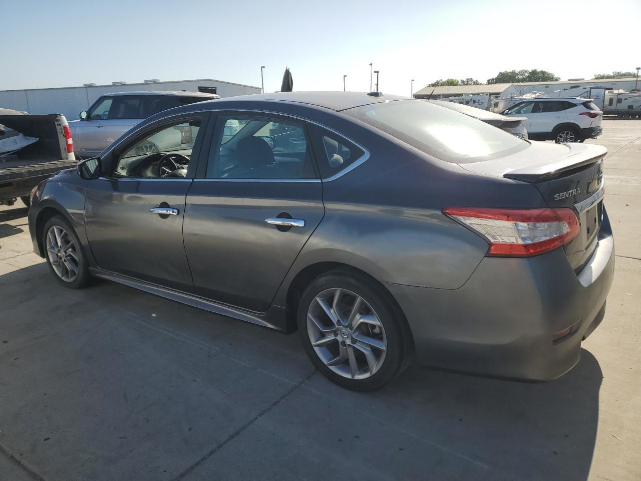 2013 Nissan Sentra S - Фото 2