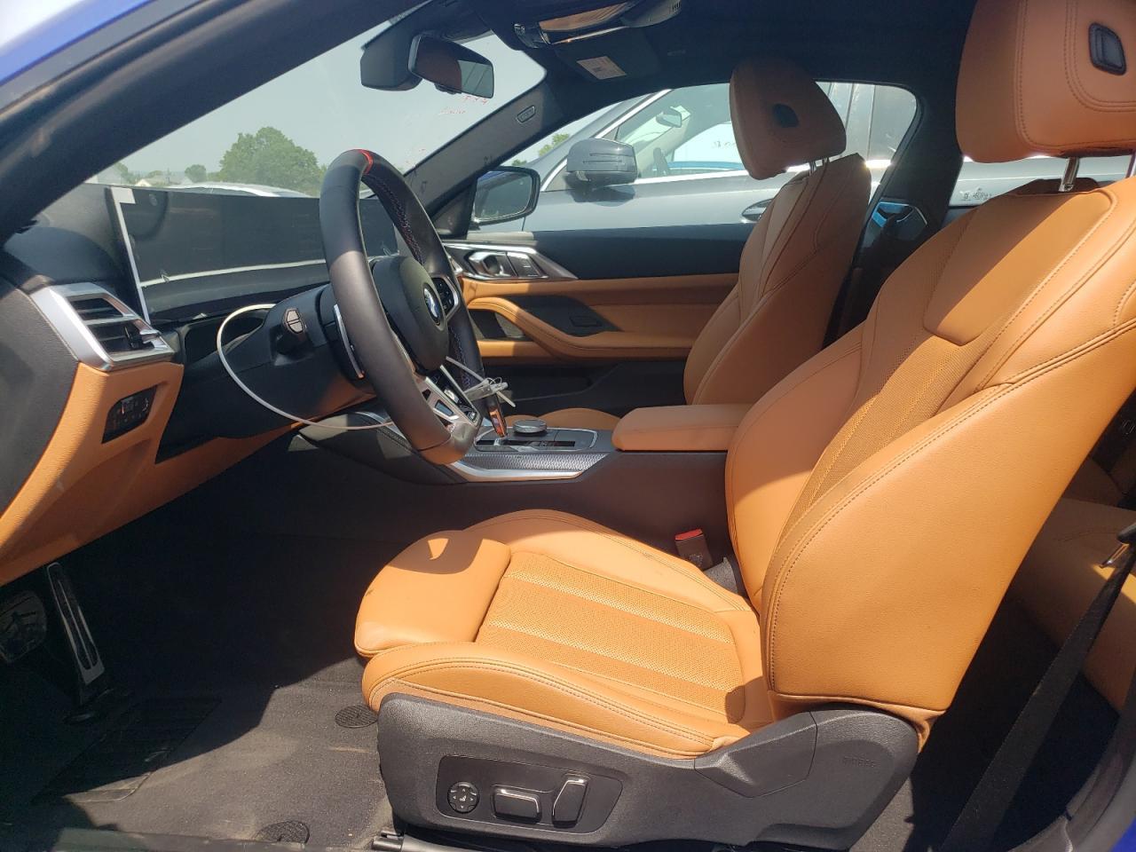 2025 BMW M440Xi - Image 7