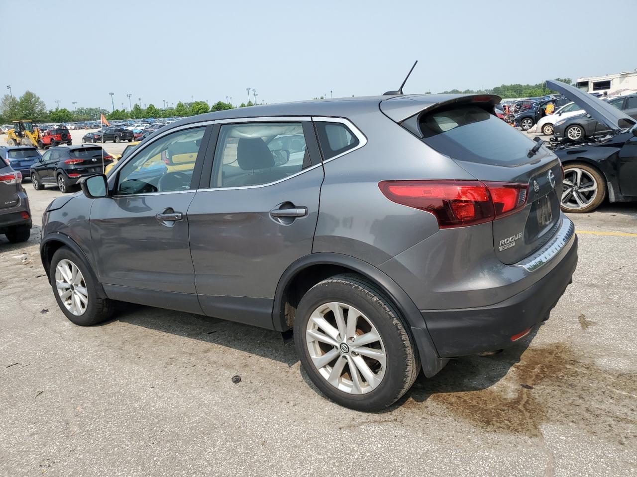 2019 Nissan Rogue Sport S - Image 2