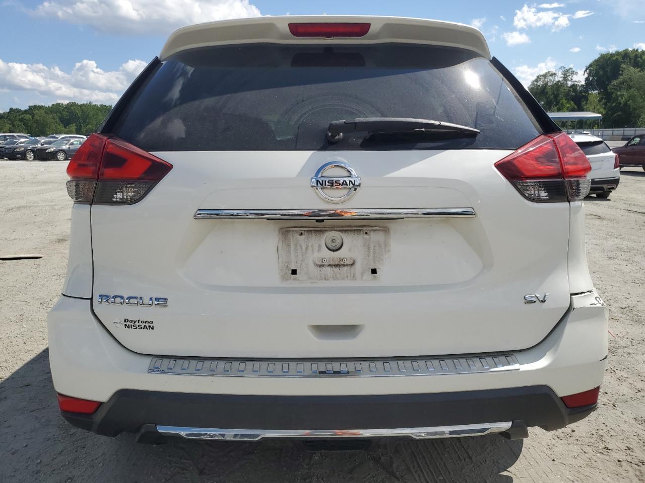 2017 Nissan Rogue S - Фото 6