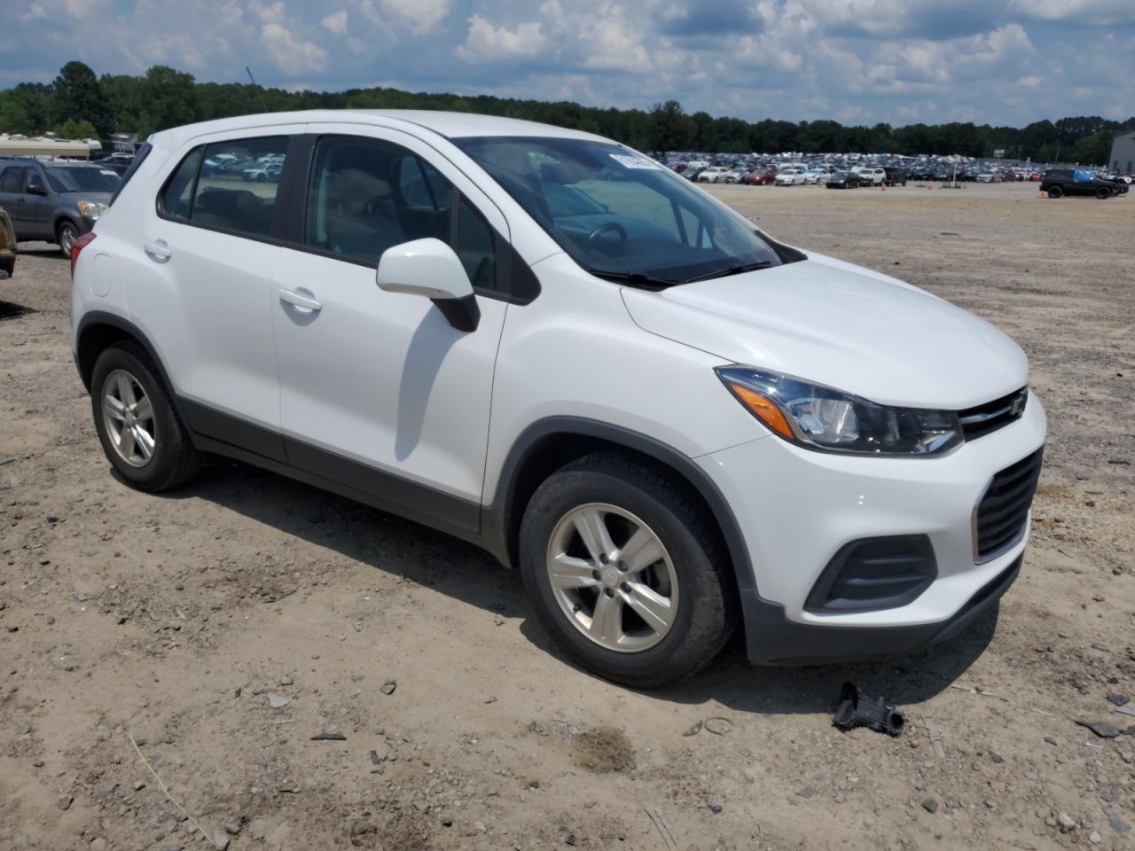 2020 Chevrolet Trax Ls - Image 4