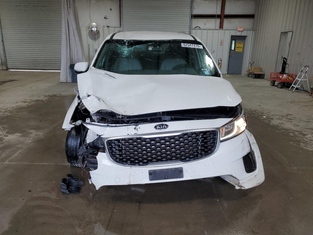 2016 Kia Sedona Lx - Image 5