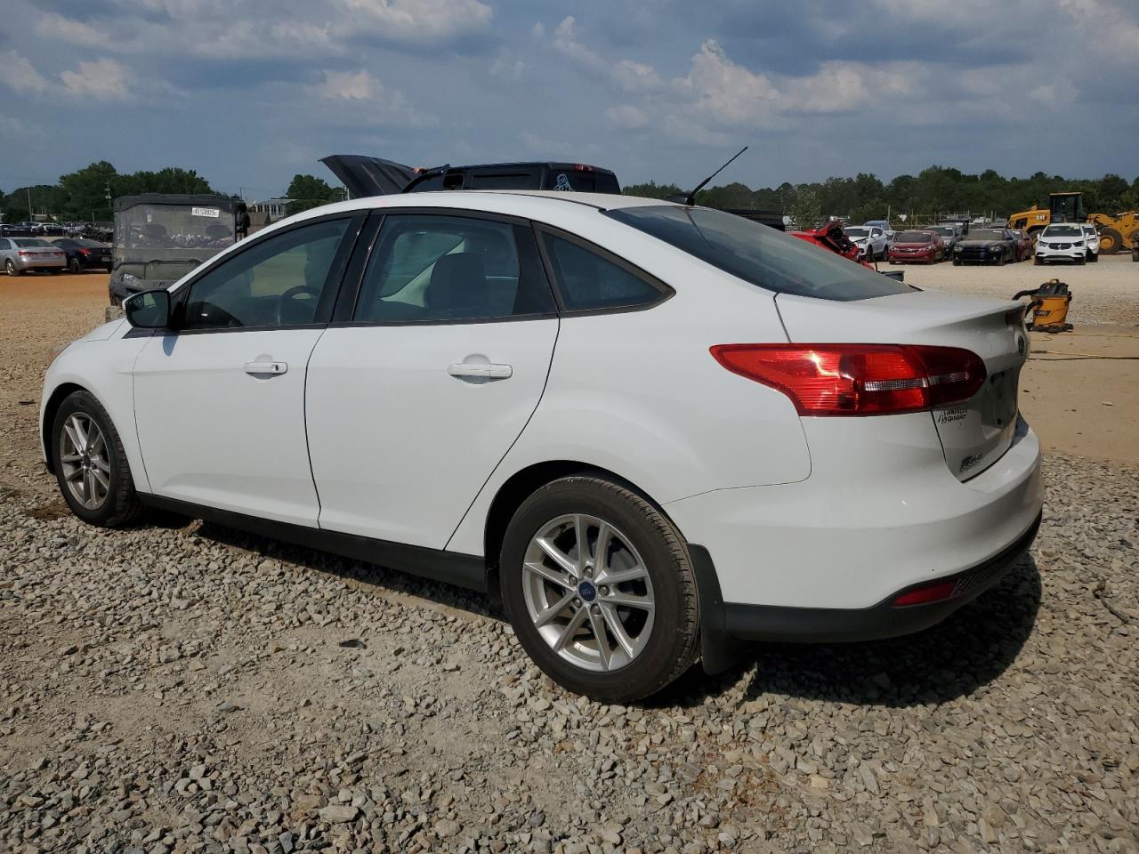 2016 Ford Focus Se - Image 2