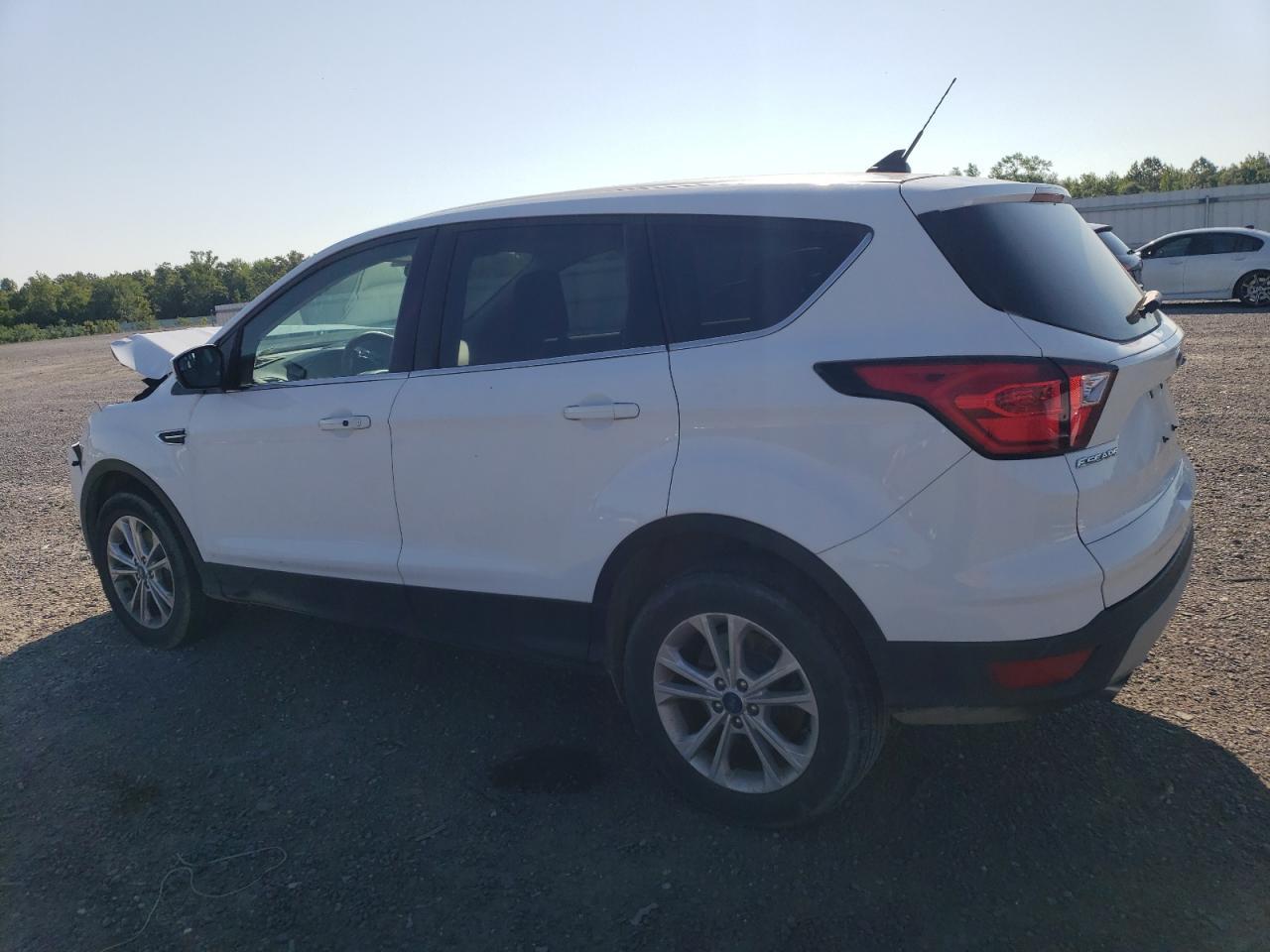 2019 Ford Escape Se - Фото 2