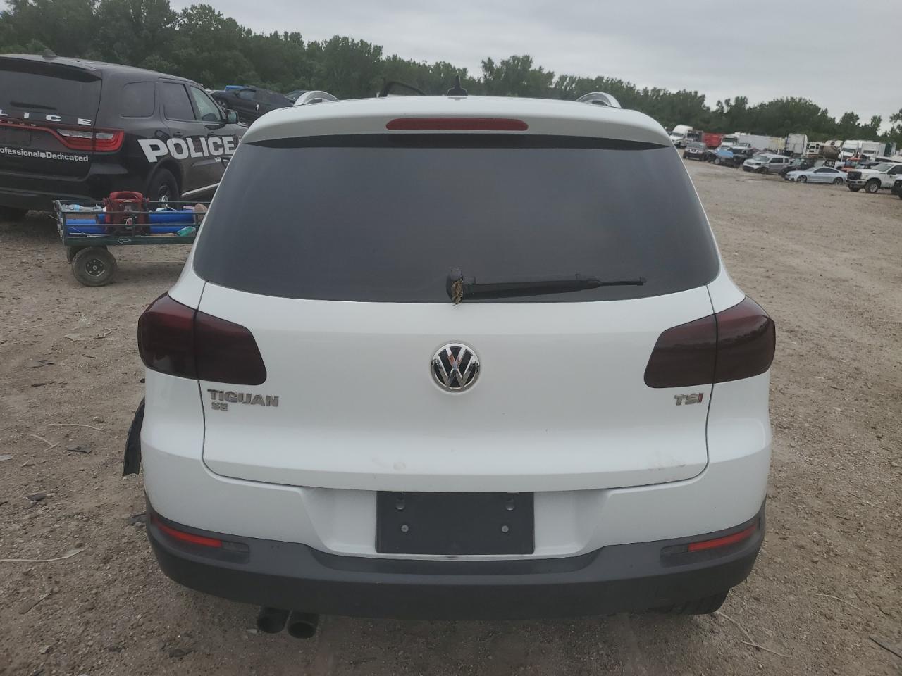 2016 Volkswagen Tiguan S - Фото 6
