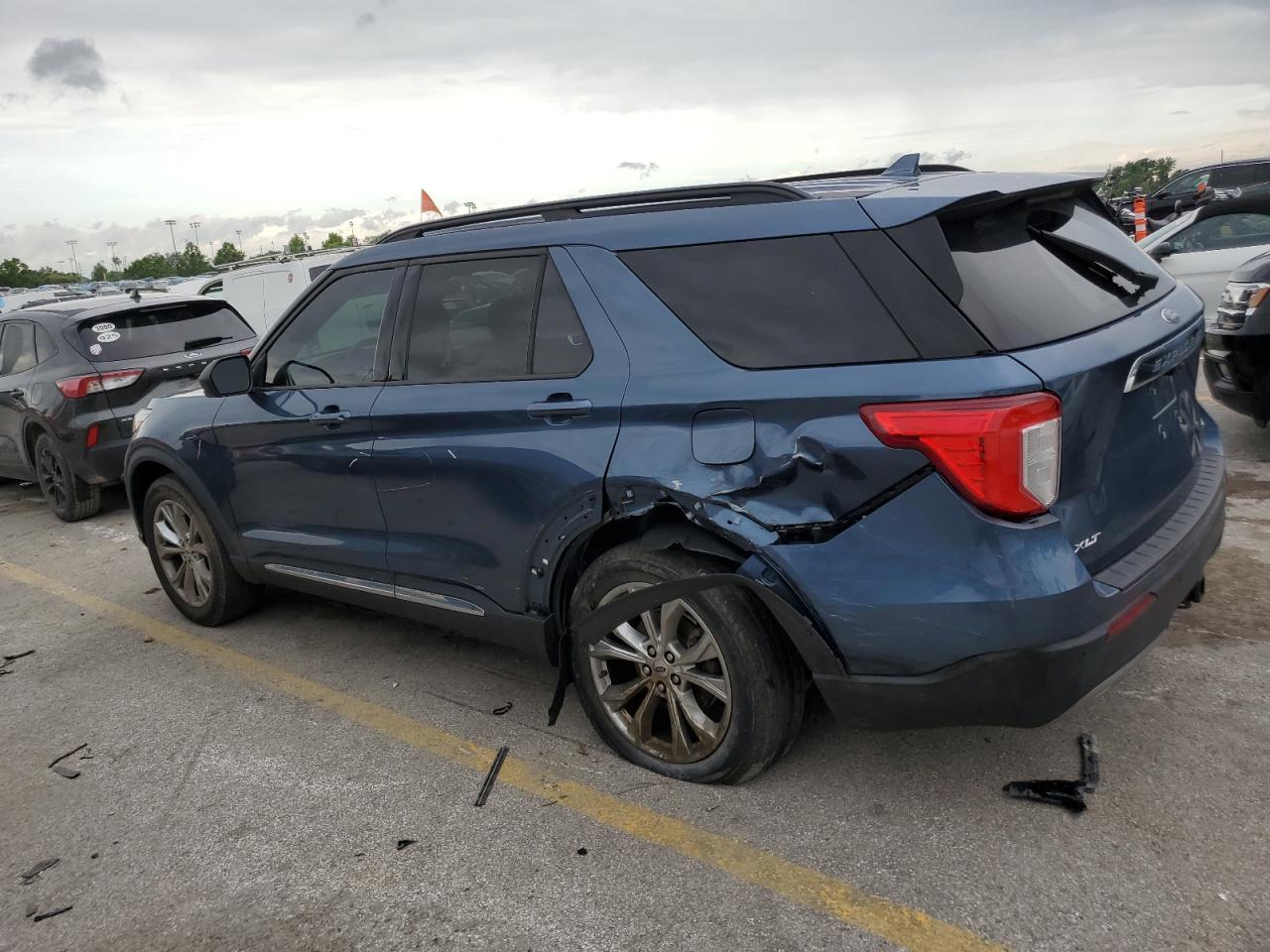 2020 Ford Explorer Xlt - Фото 2