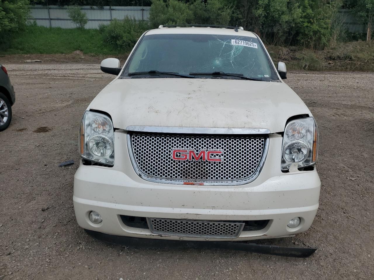 2009 GMC Yukon Denali - Фото 5