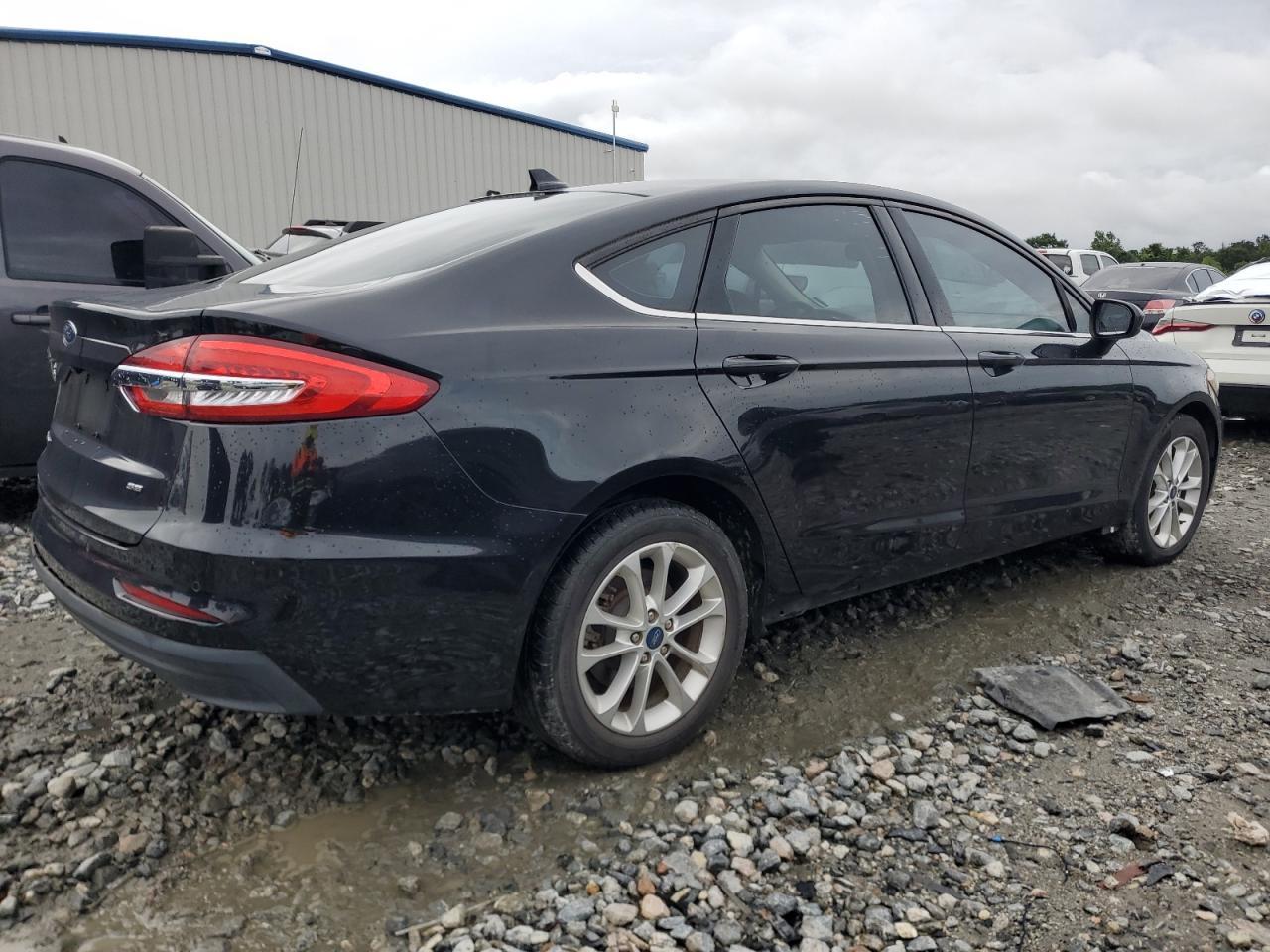 2019 Ford Fusion Se - Фото 3