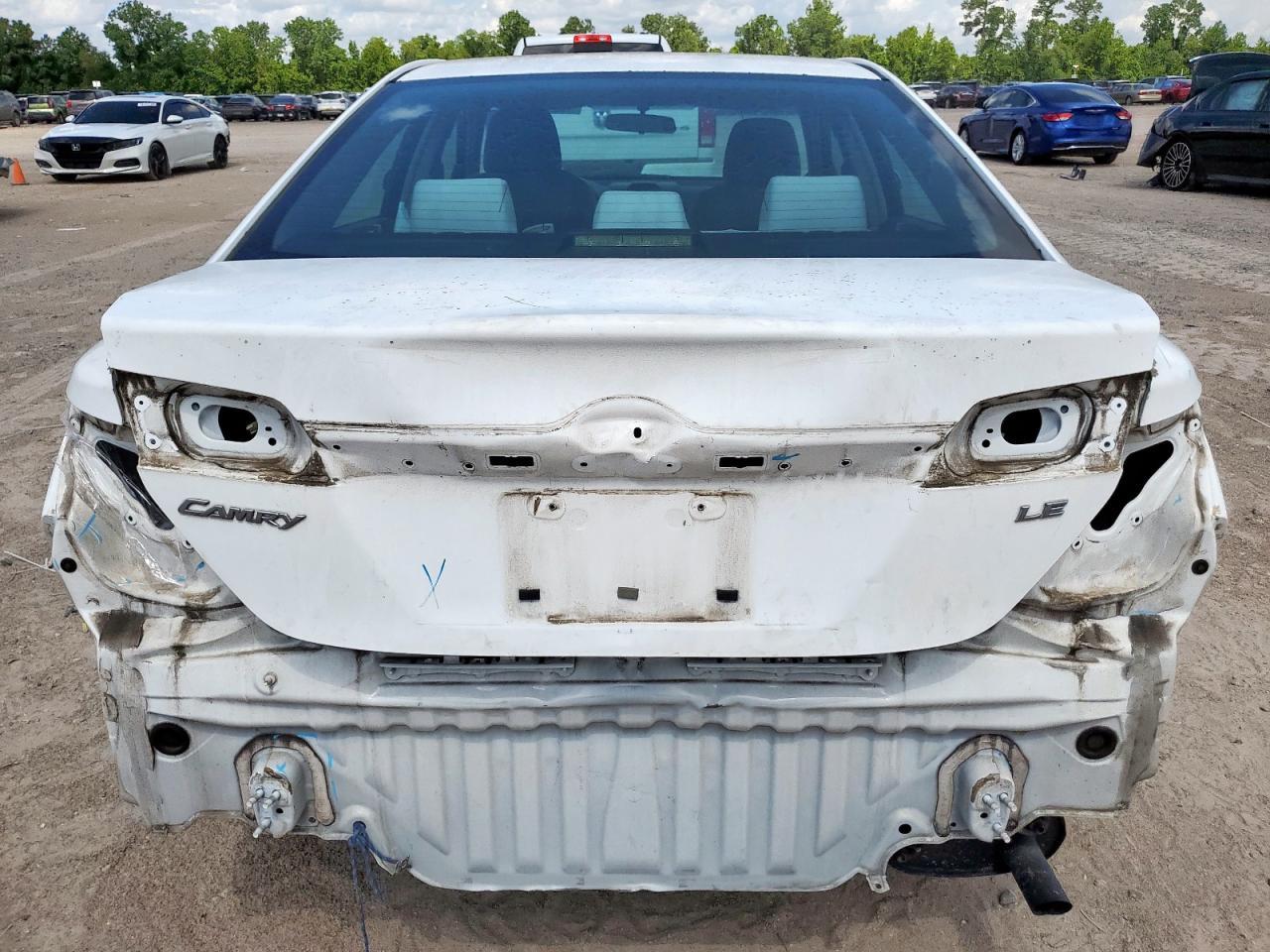 2012 Toyota Camry Base - Фото 6