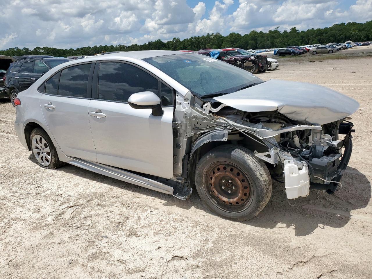 2021 Toyota Corolla Le - Фото 4