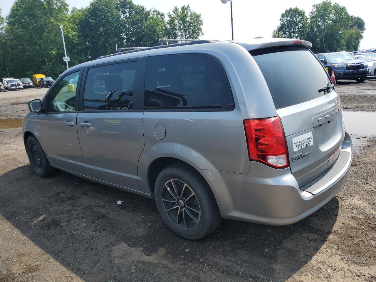 2018 Dodge Grand Caravan Gt - Image 2
