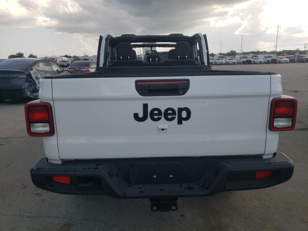 2023 Jeep Gladiator Sport - Image 6