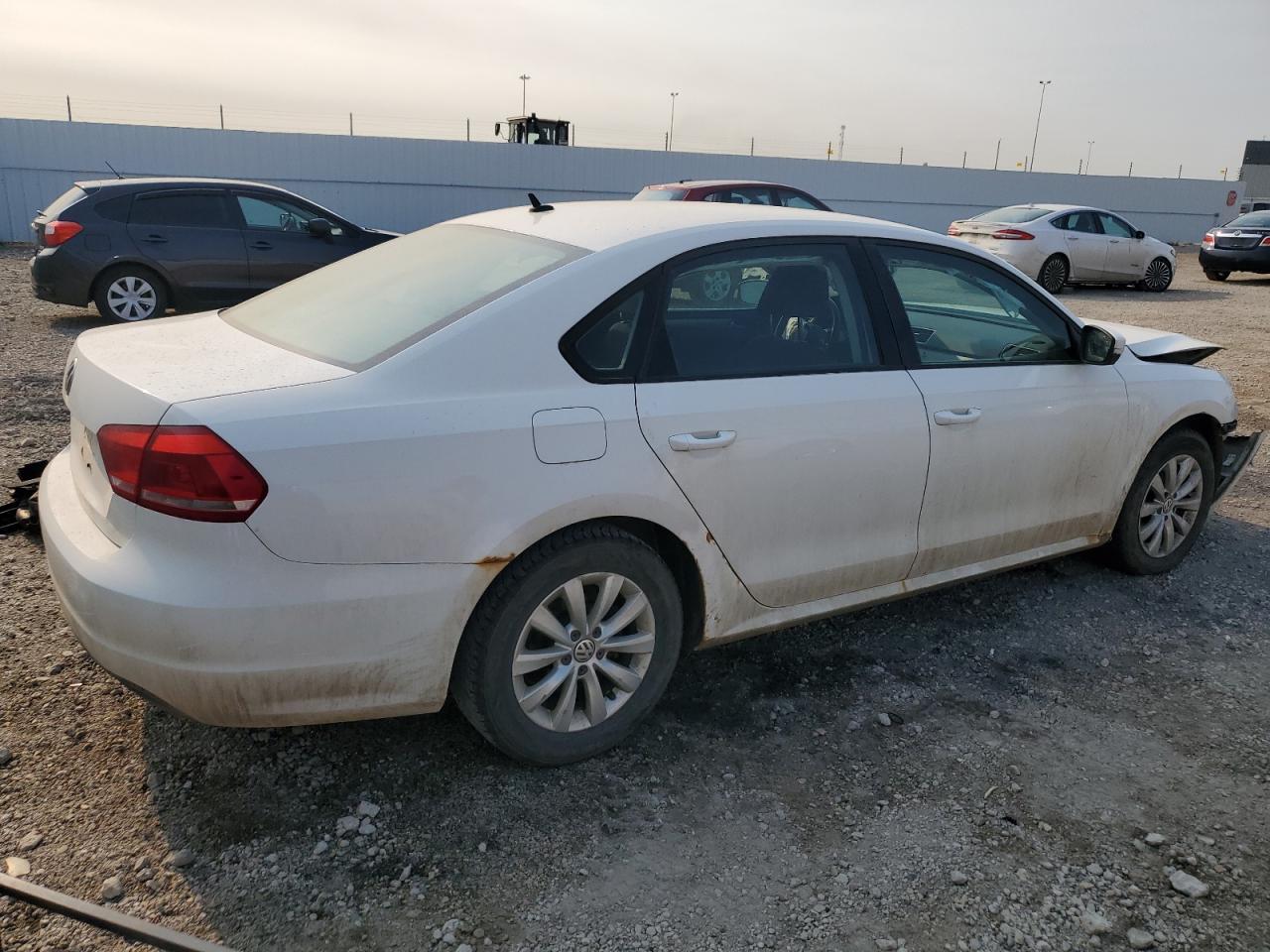 2013 Volkswagen Passat S - Фото 3