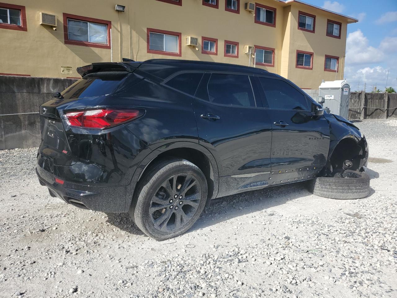 2022 Chevrolet Blazer Rs - Image 3