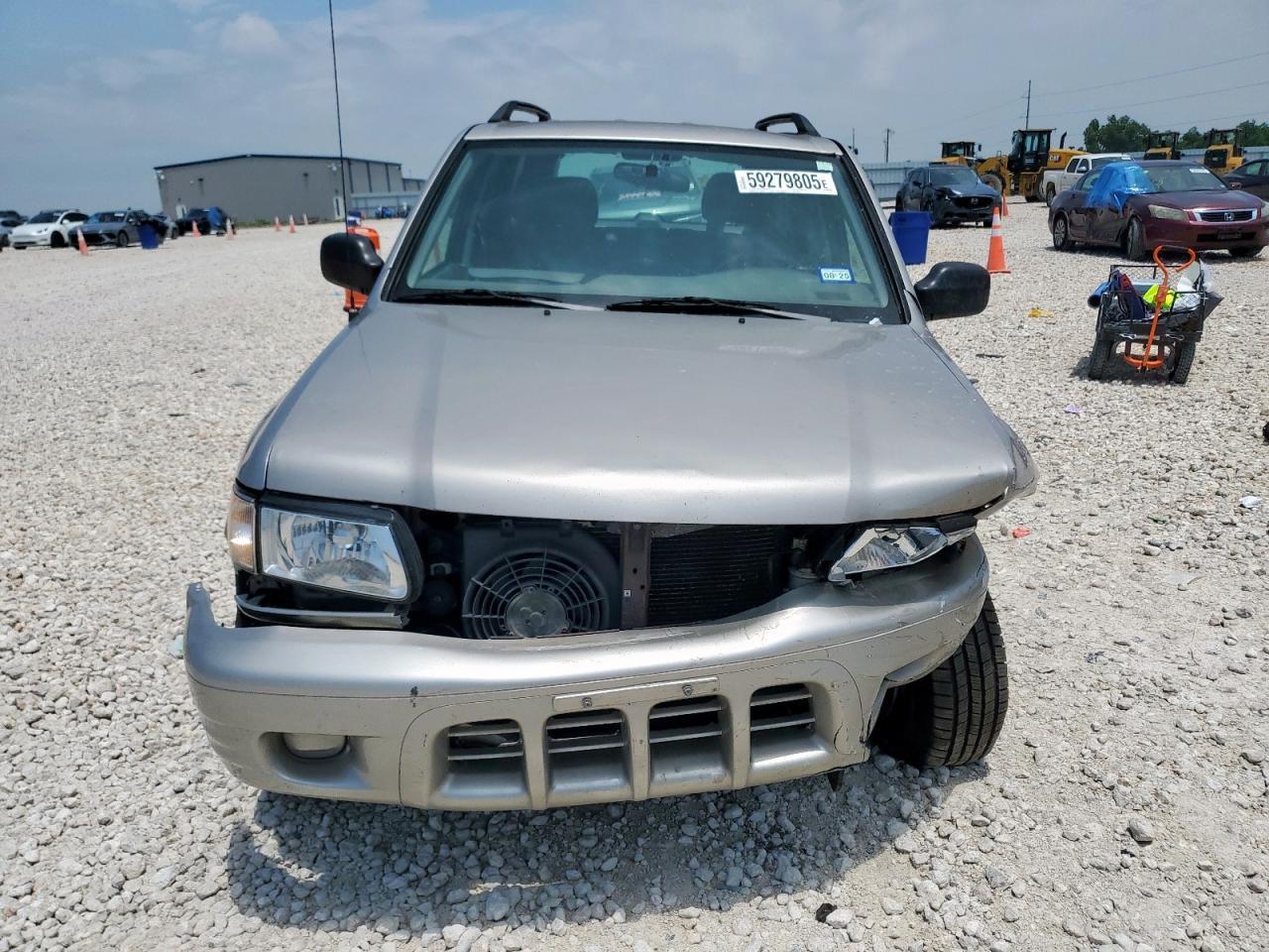 2004 Isuzu Rodeo S - Image 5
