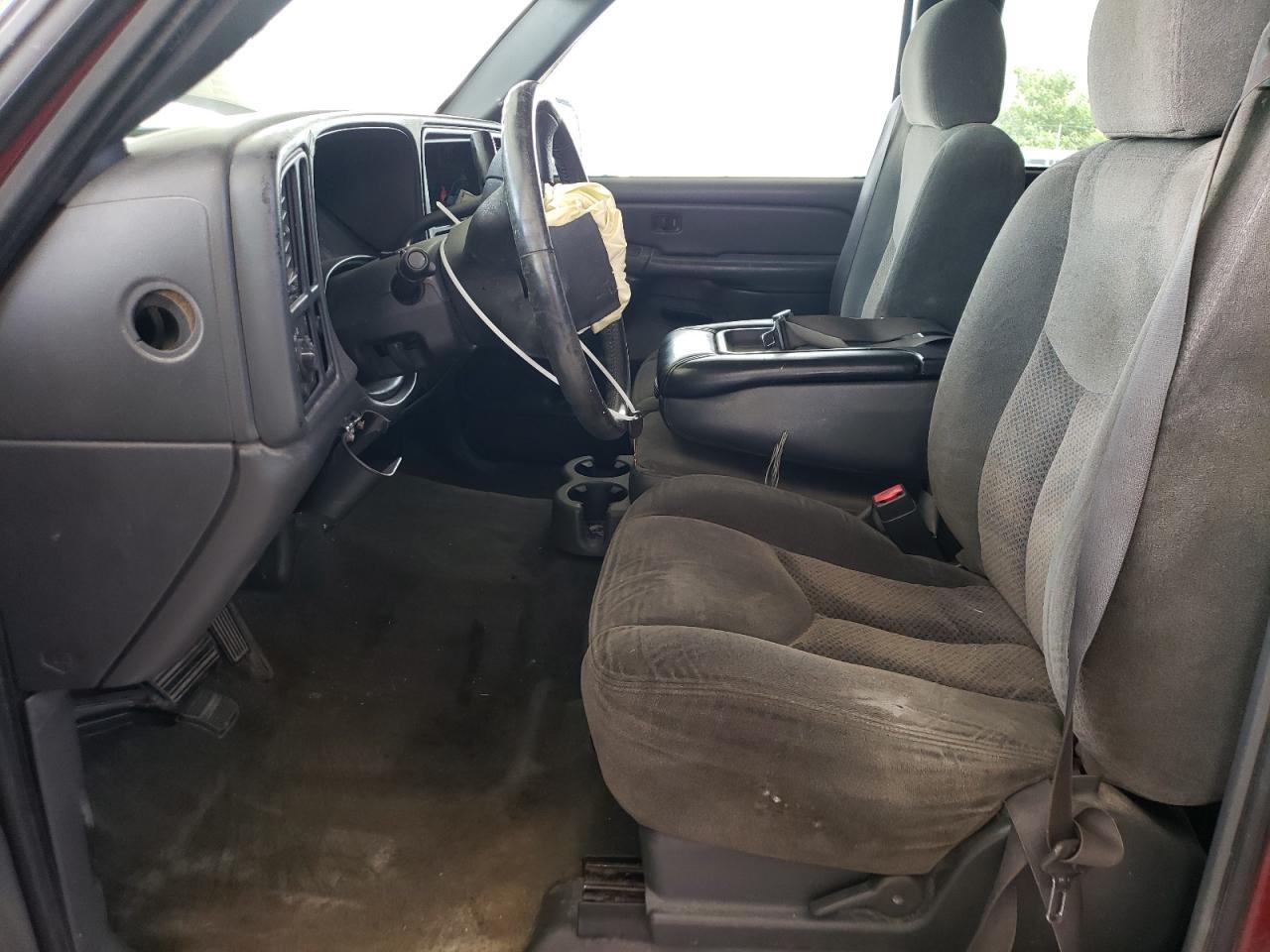 2004 Chevrolet Silverado C1500 - Image 7