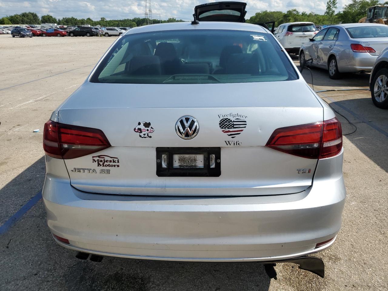 2016 Volkswagen Jetta Se - Фото 6