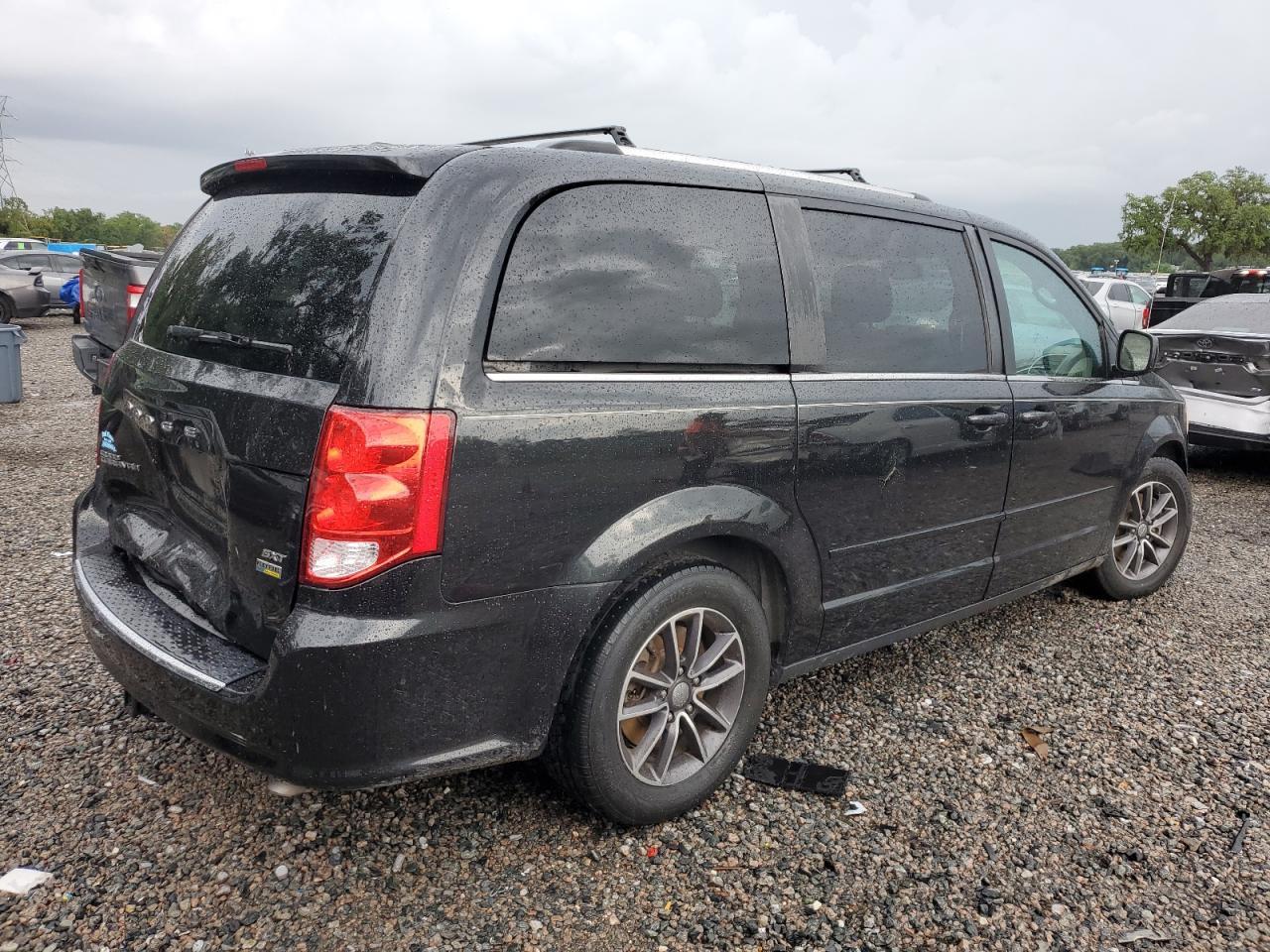 2017 Dodge Grand Caravan Sxt - Фото 3