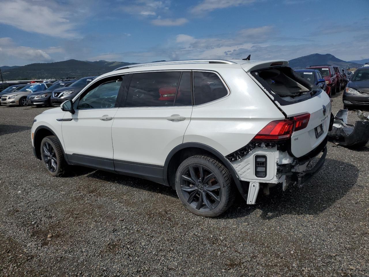 2023 Volkswagen Tiguan Se - Image 2
