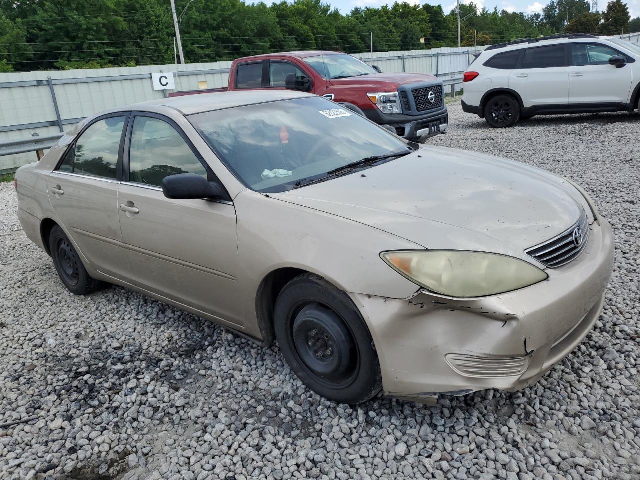 2005 Toyota Camry Le - Image 4
