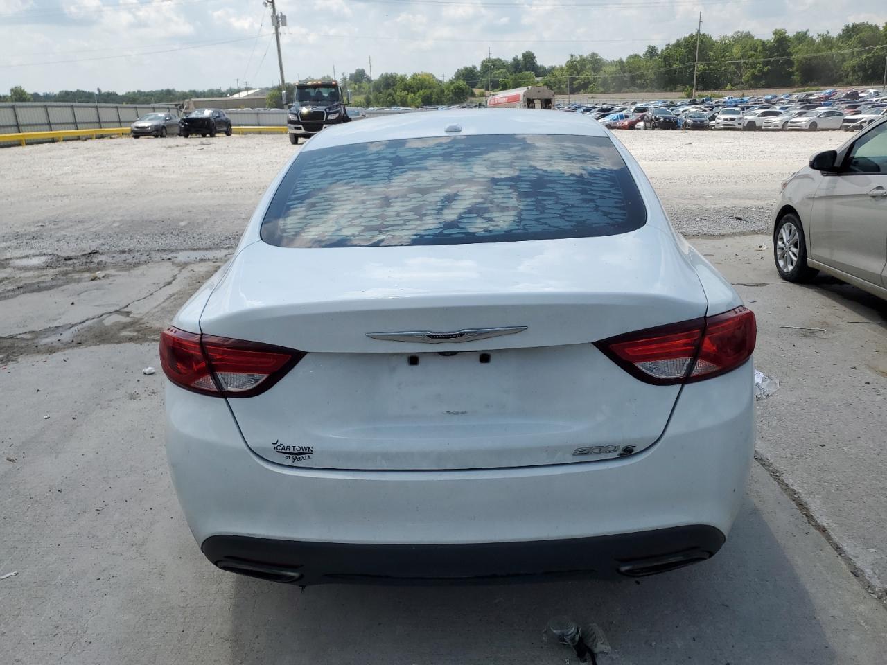 2016 Chrysler 200 S - Image 6