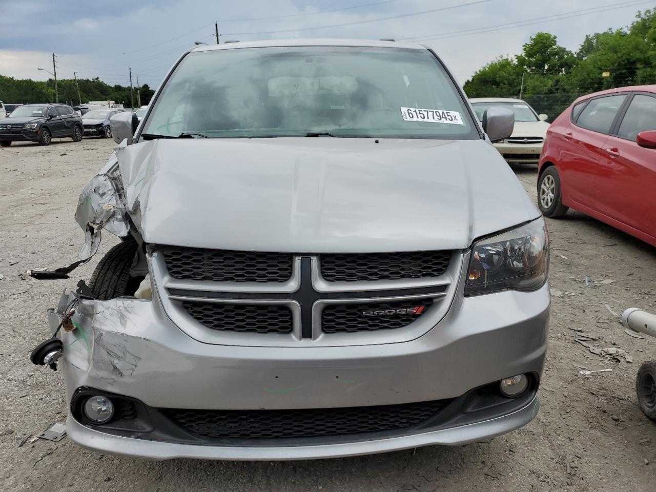 2017 Dodge Grand Caravan Gt - Image 5