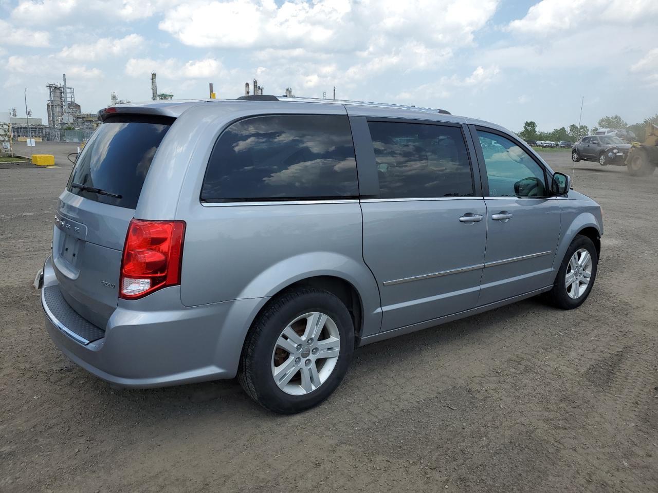 2015 Dodge Grand Caravan Crew - Image 3