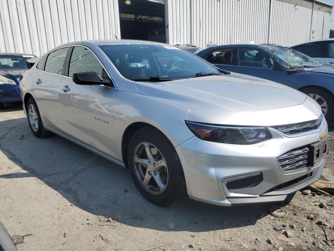 2017 Chevrolet Malibu Ls - Image 4