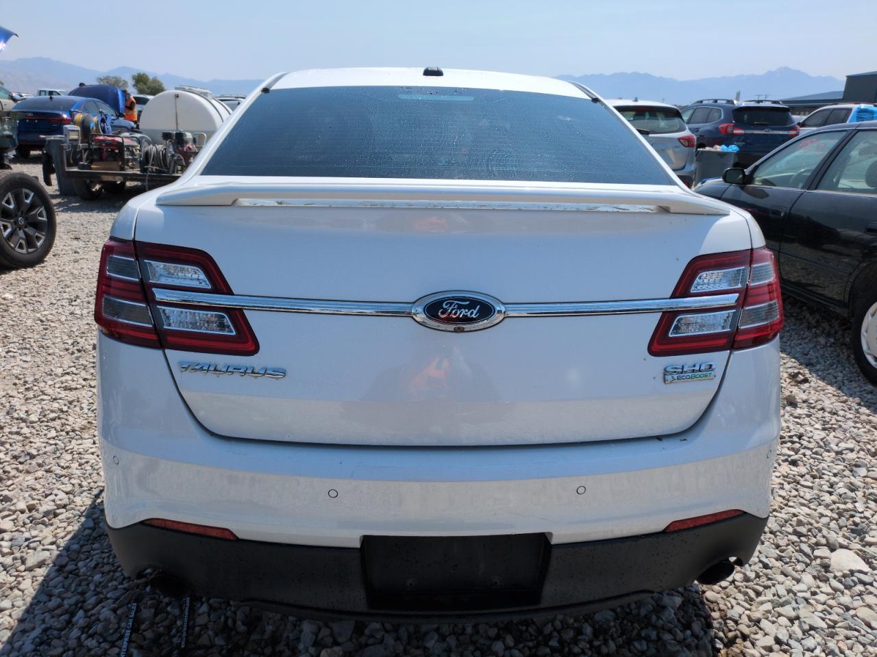 2015 Ford Taurus Sho - Фото 6