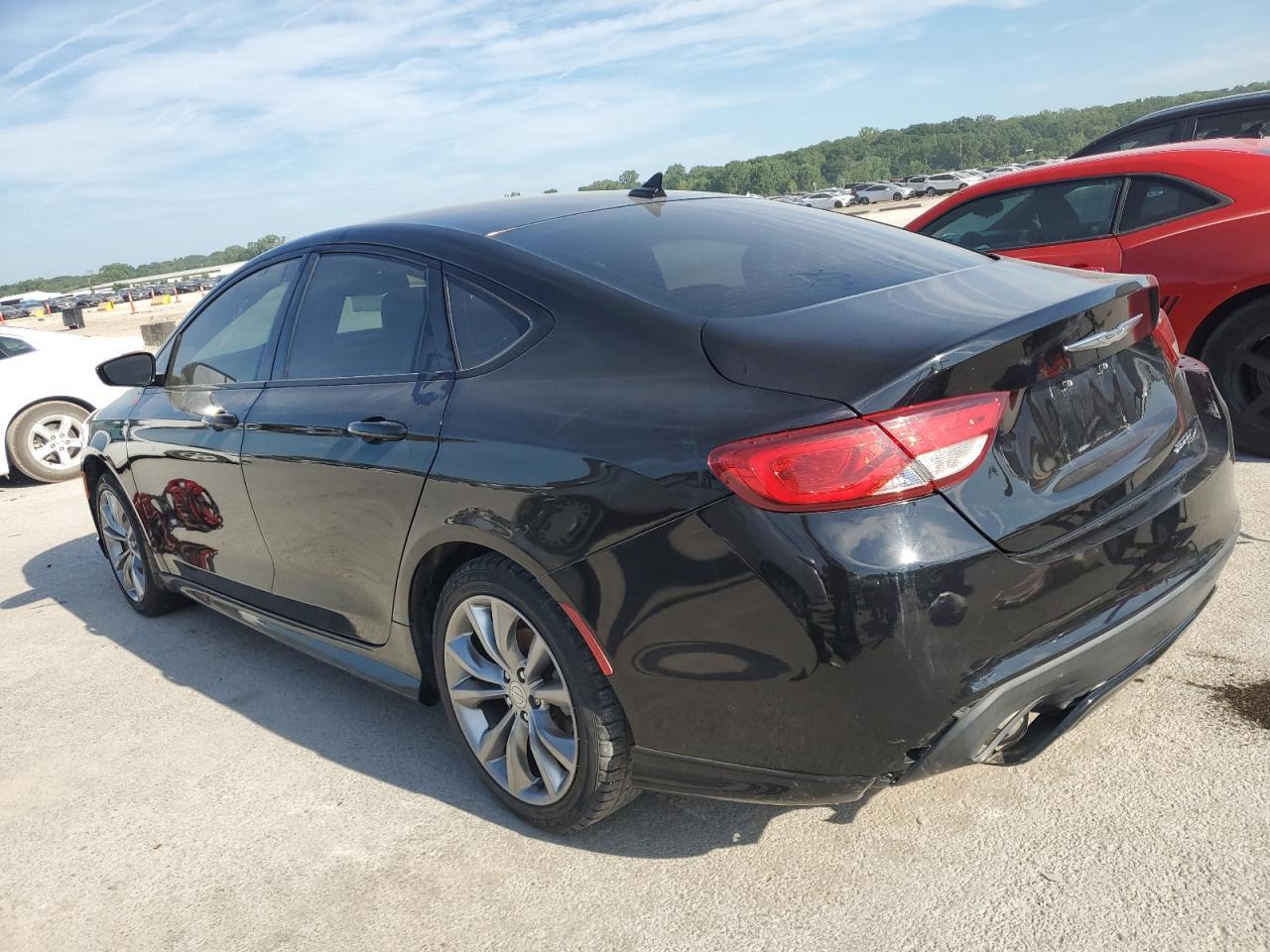 2015 Chrysler 200 S - Image 2