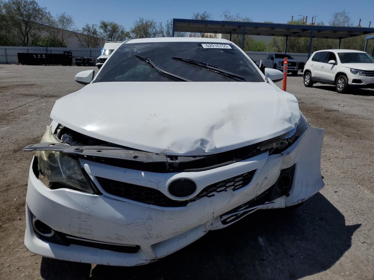 2014 Toyota Camry L - Фото 5