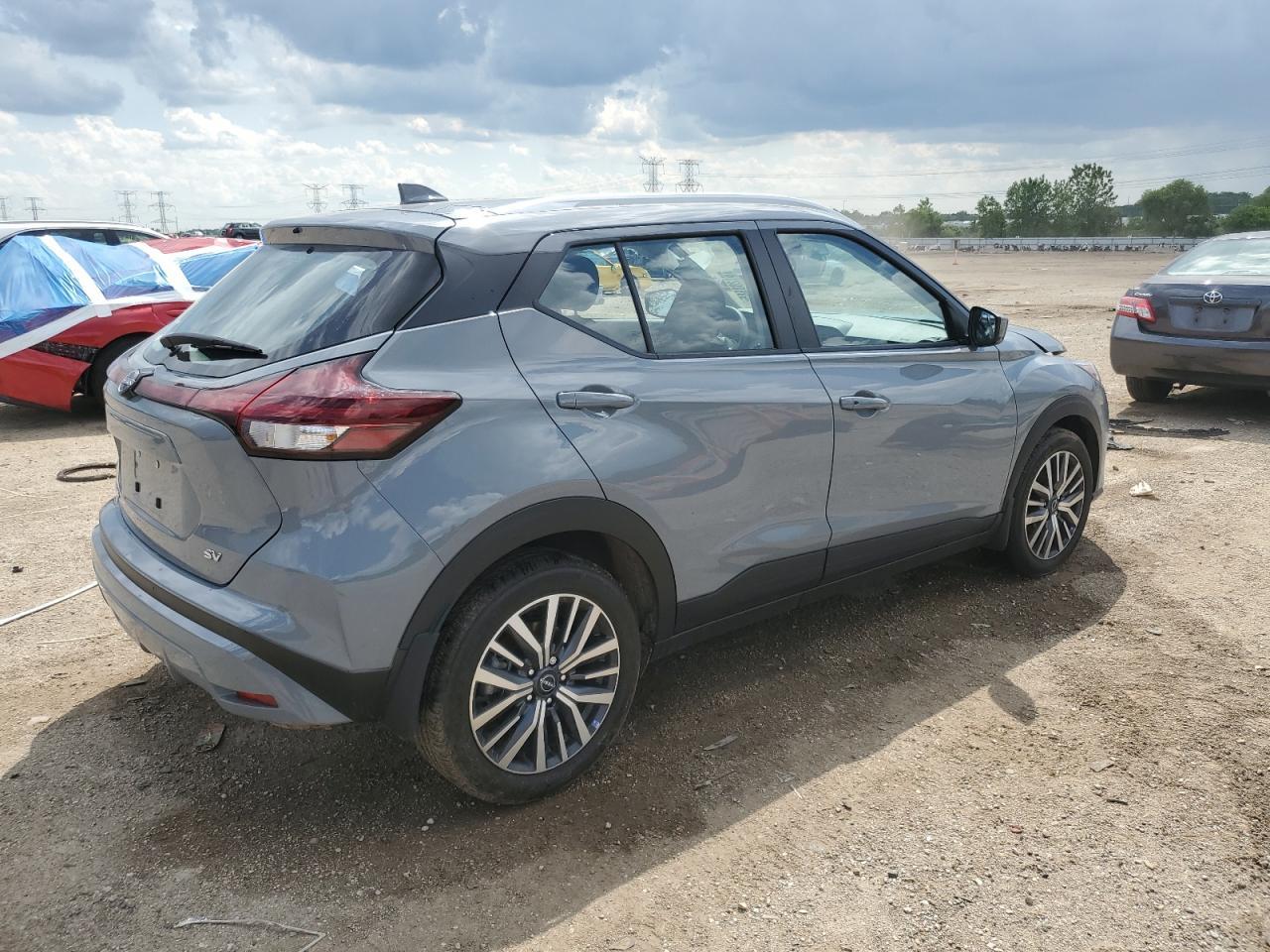 2024 Nissan Kicks Sv - Image 3