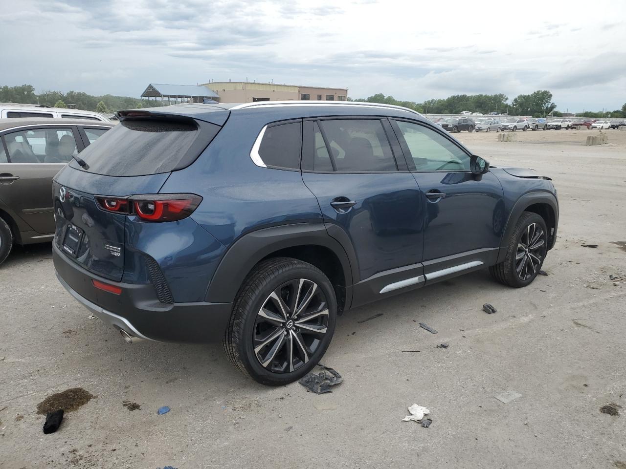 2025 Mazda Cx-50 Premium Plus - Фото 3
