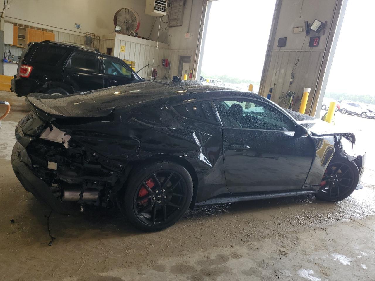 2025 Ford Mustang - Image 3