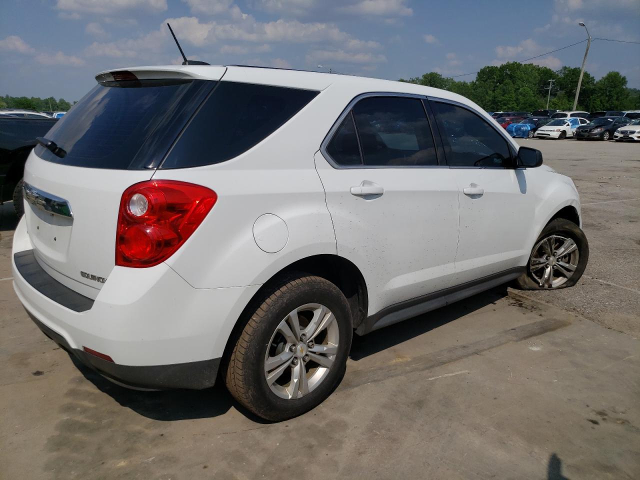 2015 Chevrolet Equinox Ls - Фото 3